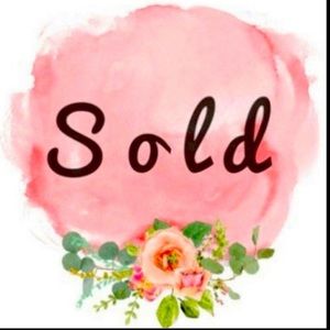 Nicole Miller gift or shopping bags (2) 🛼🛍️w/ tissue paper 2